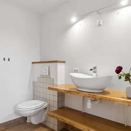 Ejna - 400m From The Sea By Interhome * Nexo